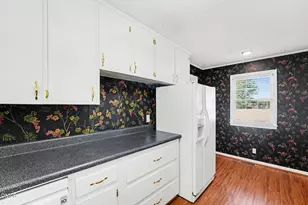 106 May St, Dunn, NC 28334 - Photo 12