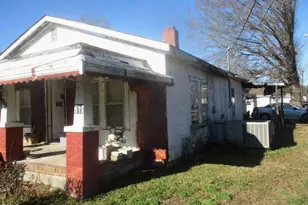 611 N Wilson Ave, Dunn, NC 28334 - Photo 2