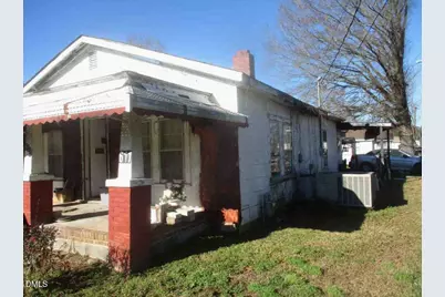 611 N Wilson Avenue, Dunn, NC 28334 - Photo 2