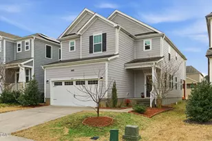 2913 Macbeth Ln, Apex, NC 27502 - Photo 2