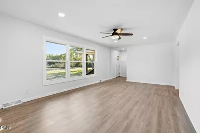 2609 Old Route 22, Kenly, NC 27542 - Photo 14