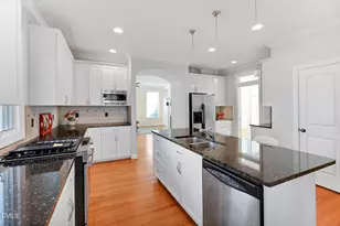 100 Maywood Way, Chapel Hill, NC 27516 - Photo 18