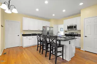 6512 Cablewood Dr, Raleigh, NC 27603 - Photo 12