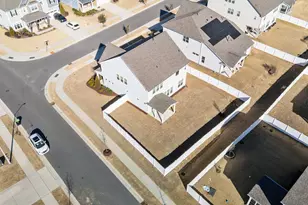 237 Cressida Woods Dr, Holly Springs, NC 27540 - Photo 4