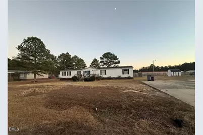 270 Meadowfield Circle, Aberdeen, NC 28315 - Photo 2