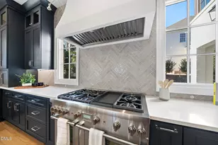 3317 Hampton Rd, Raleigh, NC 27607 - Photo 10