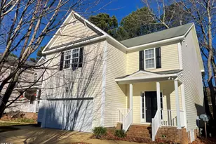 825 Brookhannah Ct, Fuquay-Varina, NC 27526 - Photo 1