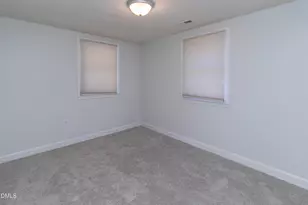 101 W Pine Forest Rd, Mount Olive, NC 28365 - Photo 12