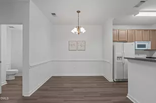 215 Savannah Ridge Rd, Holly Springs, NC 27540 - Photo 6