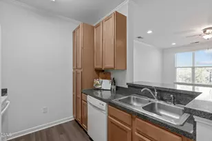 215 Savannah Ridge Rd, Holly Springs, NC 27540 - Photo 12