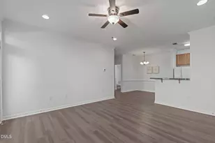 215 Savannah Ridge Rd, Holly Springs, NC 27540 - Photo 4