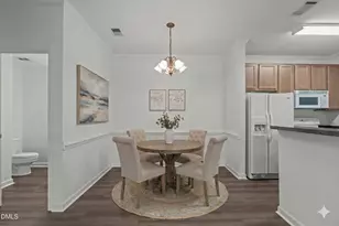 215 Savannah Ridge Rd, Holly Springs, NC 27540 - Photo 6