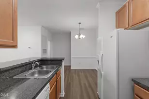 215 Savannah Ridge Rd, Holly Springs, NC 27540 - Photo 14