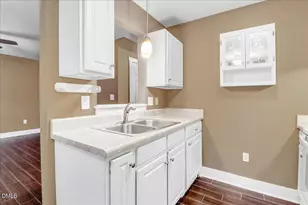 51 Birch St, Elizabethtown, NC 28337 - Photo 14