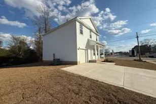 22 Stout Lndg, Dunn, NC 28334 - Photo 2