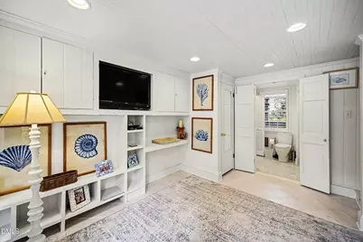 208 Hempstead Place, Charlotte, NC 28207 - Photo 18