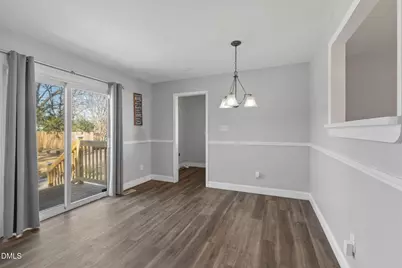 208 S Webb Street, Selma, NC 27576 - Photo 8