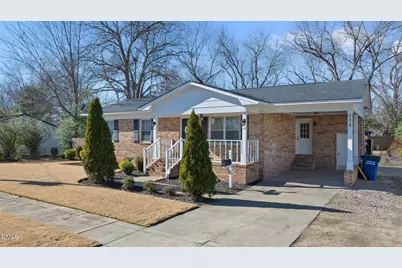 208 S Webb Street, Selma, NC 27576 - Photo 2