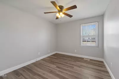 208 S Webb Street, Selma, NC 27576 - Photo 12