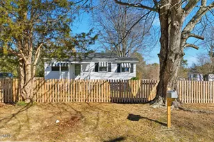 208 Person St, Oxford, NC 27565 - Photo 14