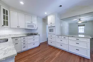 610 Devereux St, Raleigh, NC 27605 - Photo 10