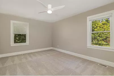 302 N Fayetteville Street, Clayton, NC 27520 - Photo 6