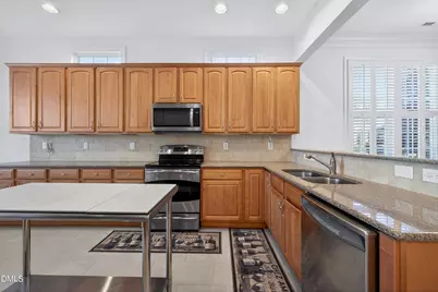 11121 Bayberry Hills Drive, Raleigh, NC 27617 - Photo 12