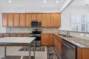 11121 Bayberry Hills Dr, Raleigh, NC 27617 - Photo 12