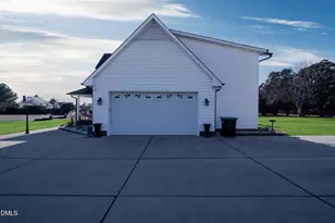 24 Clubhouse Dr, Dunn, NC 28334 - Photo 12