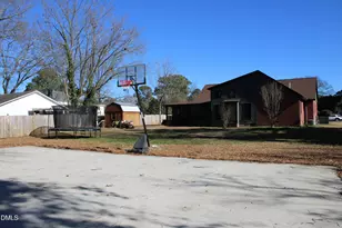 301 S 7th St, Erwin, NC 28339 - Photo 8