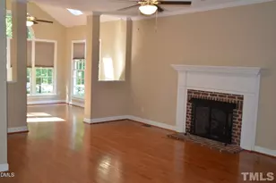 113 Parkwalk Ct, Cary, NC 27519 - Photo 4