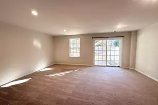 945 Arnold Place Dr, Fuquay Varina, NC 27526 - Photo 2