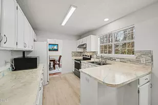 215 Trailview Dr, Cary, NC 27513 - Photo 2