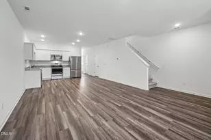 2201 Gln Xing Dr, Durham, NC 27704 - Photo 8