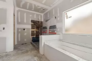 213 Telluride Ct, Aberdeen, NC 28315 - Photo 8