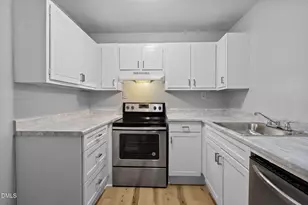 500 Umstead, Chapel Hill, NC 27516 - Photo 10