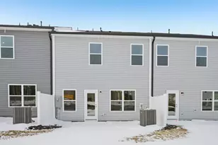 200 Flagstone Wy, Wilsons Mills, NC 27520 - Photo 20