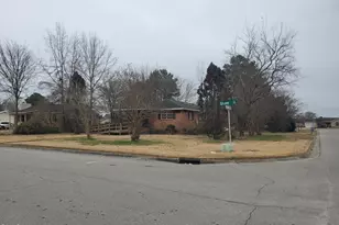 200 Shaw Ct, Goldsboro, NC 27530 - Photo 2