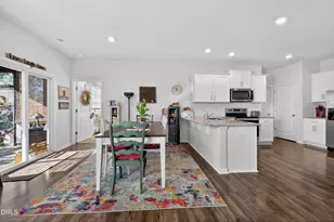 118 Norris Creek Dr, Clayton, NC 27527 - Photo 10