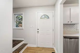 6422 English Oaks Dr, Raleigh, NC 27615 - Photo 2