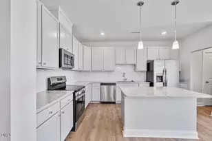 600 Barrington Row Ave, Zebulon, NC 27597 - Photo 4