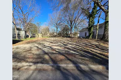 615 Crowell Street E, Wilson, NC 27893 - Photo 1