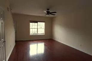 201 Jasper Point Dr, Holly Springs, NC 27540 - Photo 4