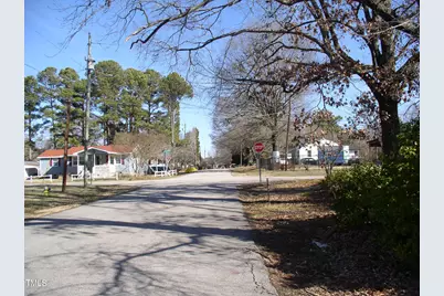 105 S Elizabeth Street, Henderson, NC 27536 - Photo 22