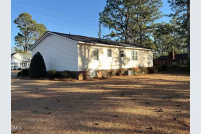 103 Byrd Dr, Dunn, NC 28334 - Photo 4