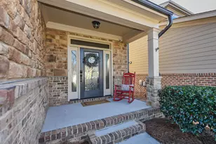 613 Angelica Cir, Cary, NC 27518 - Photo 2