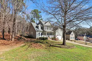 425 Ruth Cir, Fuquay Varina, NC 27526 - Photo 2