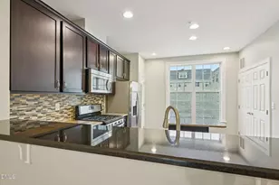 10510 Sablewood Dr, Raleigh, NC 27617 - Photo 12