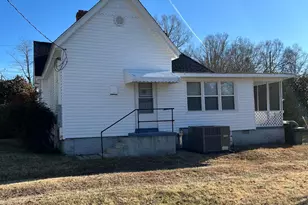 119 E Sycamore St, Zebulon, NC 27597 - Photo 4