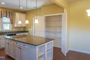 314 Rosedale Creek Dr, Durham, NC 27703 - Photo 10